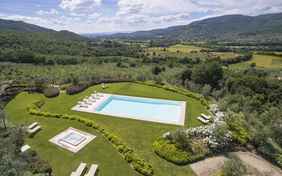 Der Pool des Borgo Gaggioleto